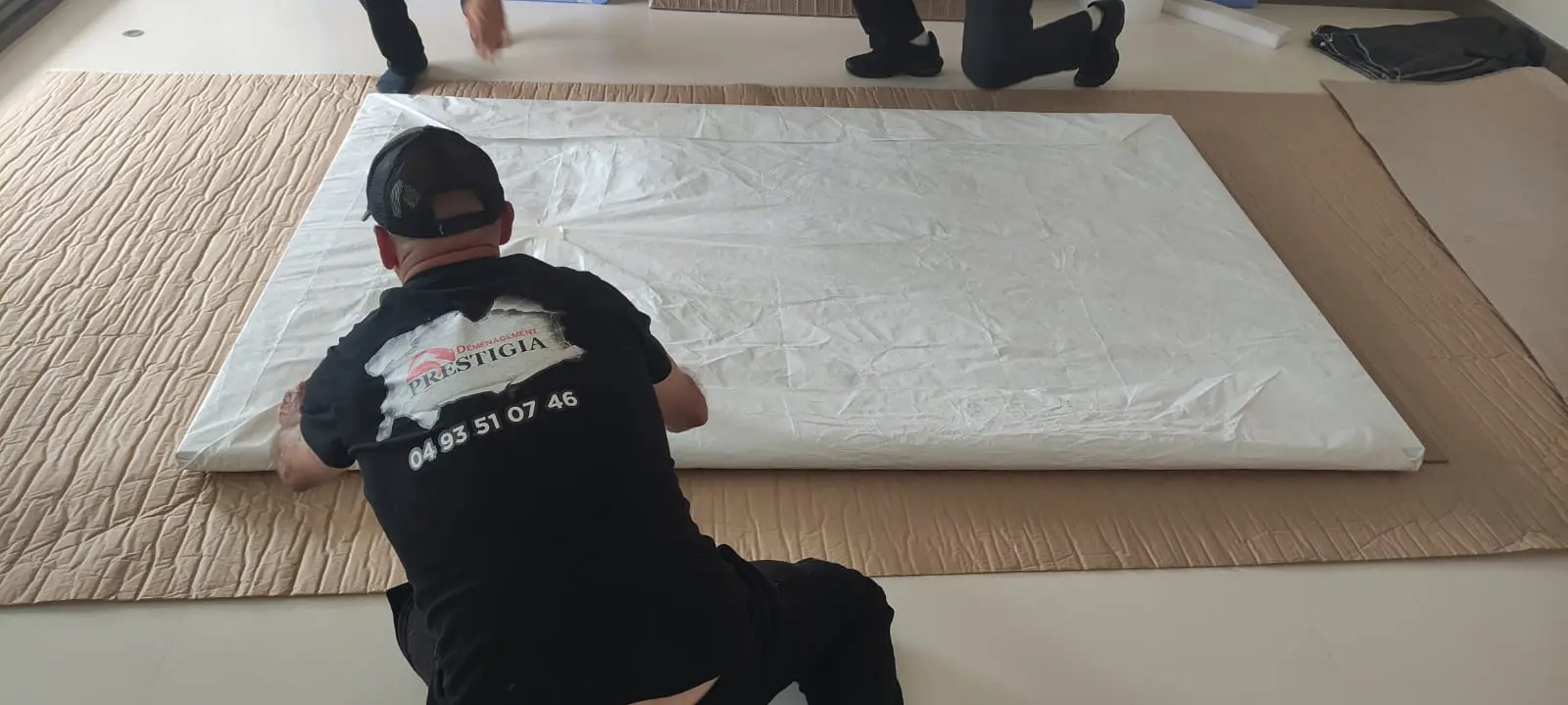 Custom packing of a work of art