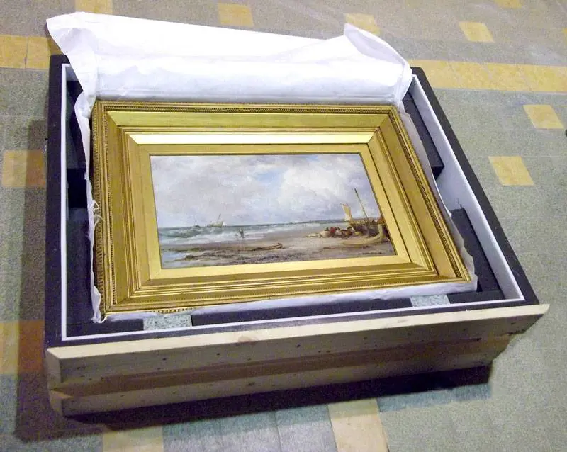 Transport of a high-value antique painting